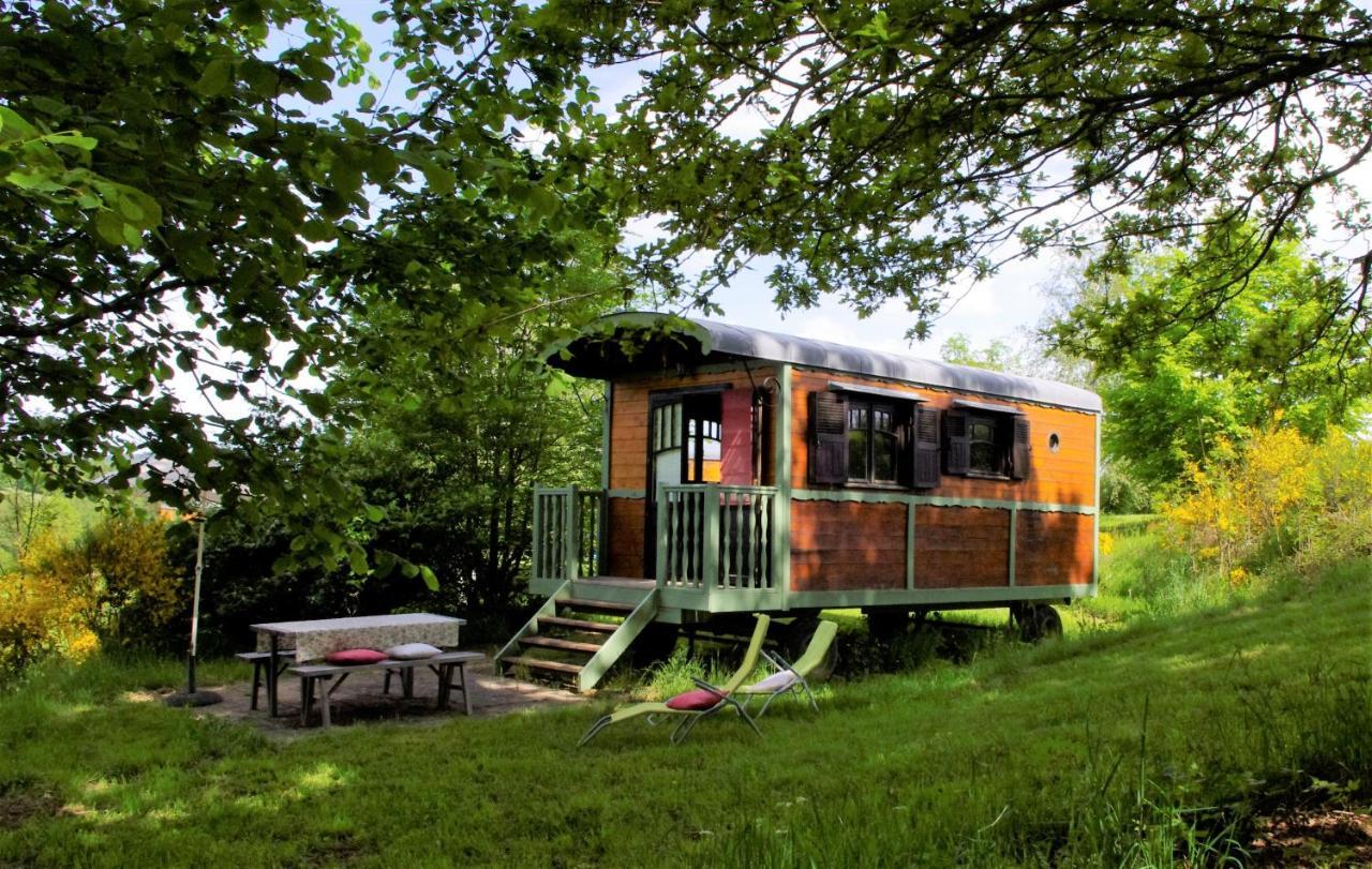 Les Roulottes et Cabanes du Livradois Cunlhat Extérieur photo