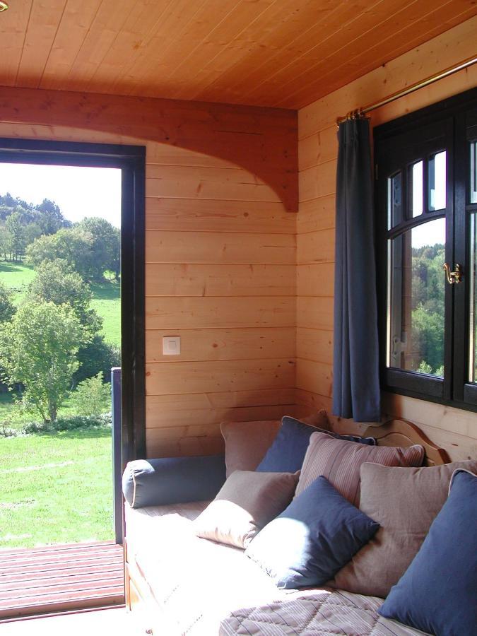 Les Roulottes et Cabanes du Livradois Cunlhat Extérieur photo