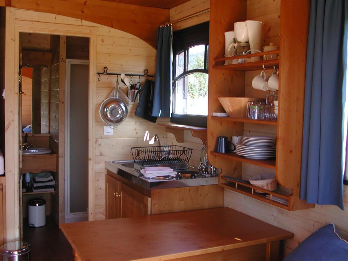 Les Roulottes et Cabanes du Livradois Cunlhat Extérieur photo