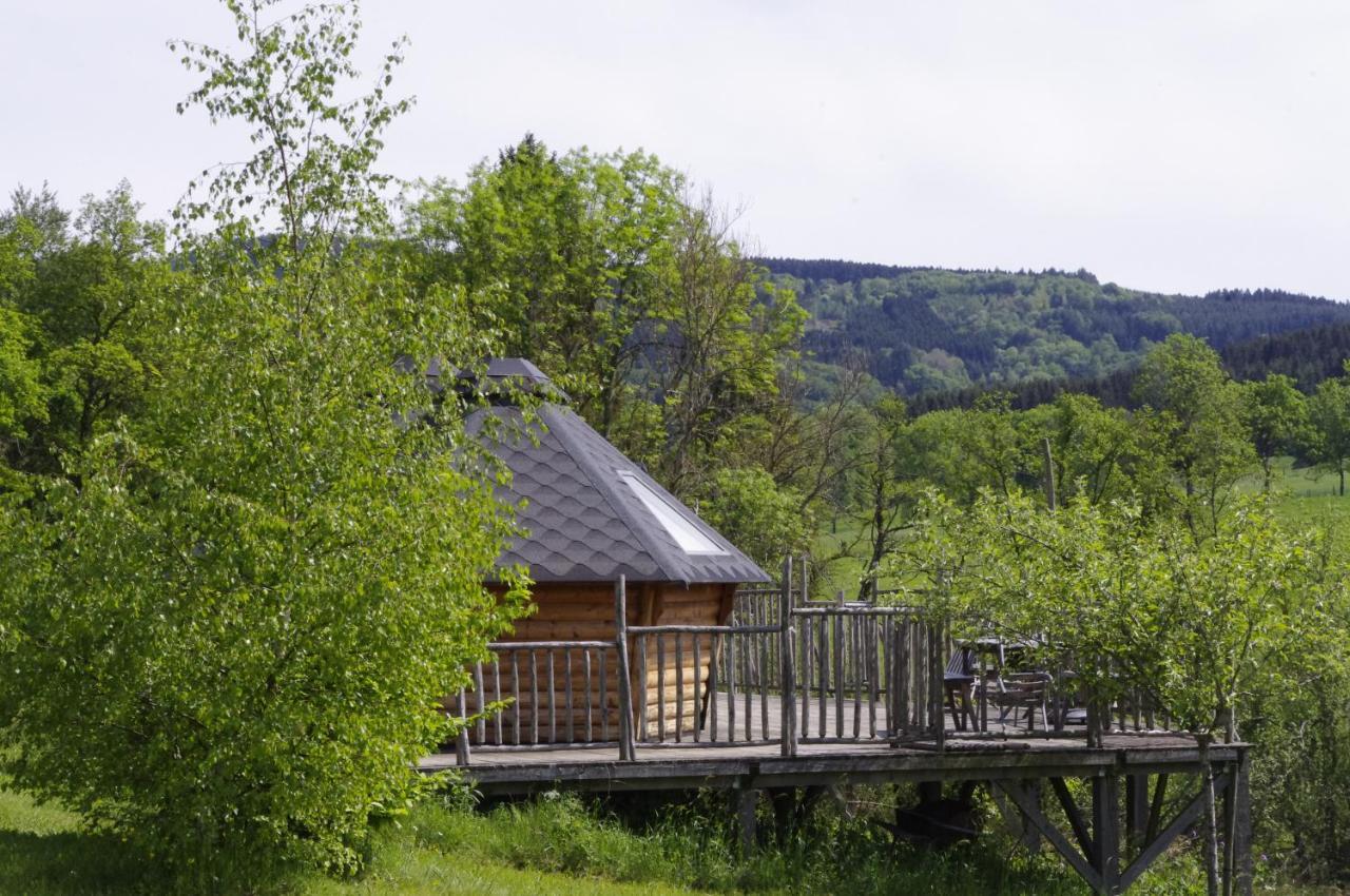 Les Roulottes et Cabanes du Livradois Cunlhat Extérieur photo